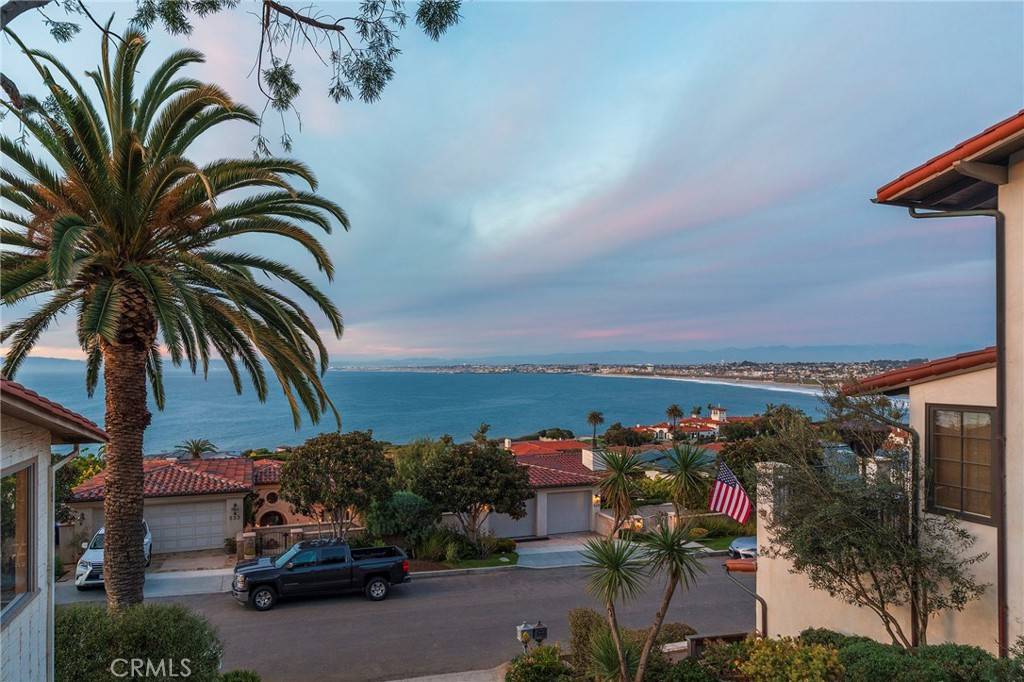 Palos Verdes Estates, CA 90274,536 Via Almar