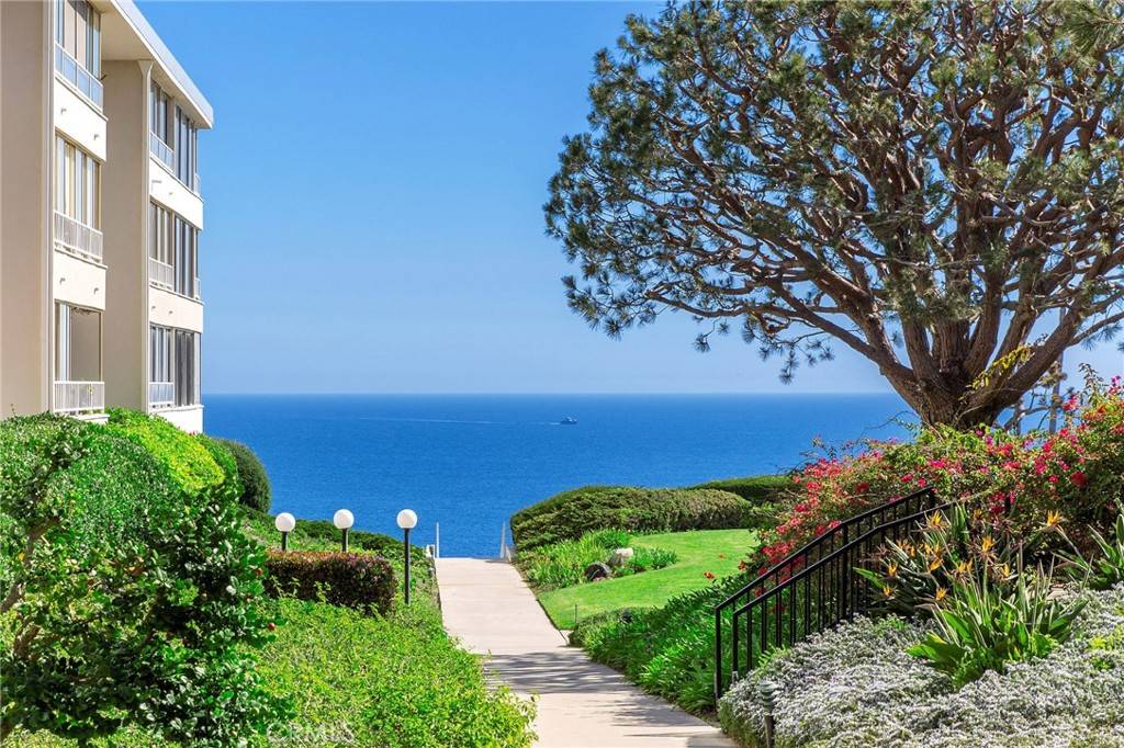 32709 Seagate DR #108 Rancho Palos Verdes, CA 90275