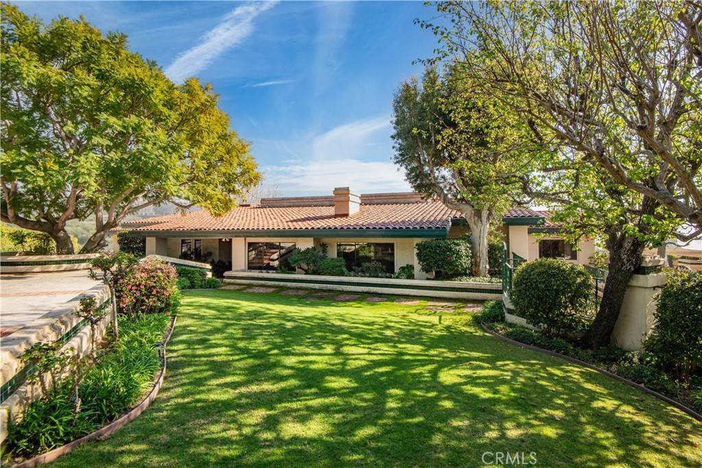 Palos Verdes Estates, CA 90274,940 Paseo La Cresta