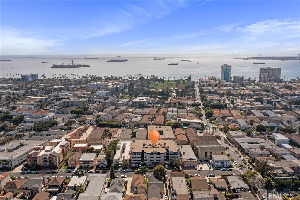 Long Beach, CA 90814,2032 E Bermuda ST #102