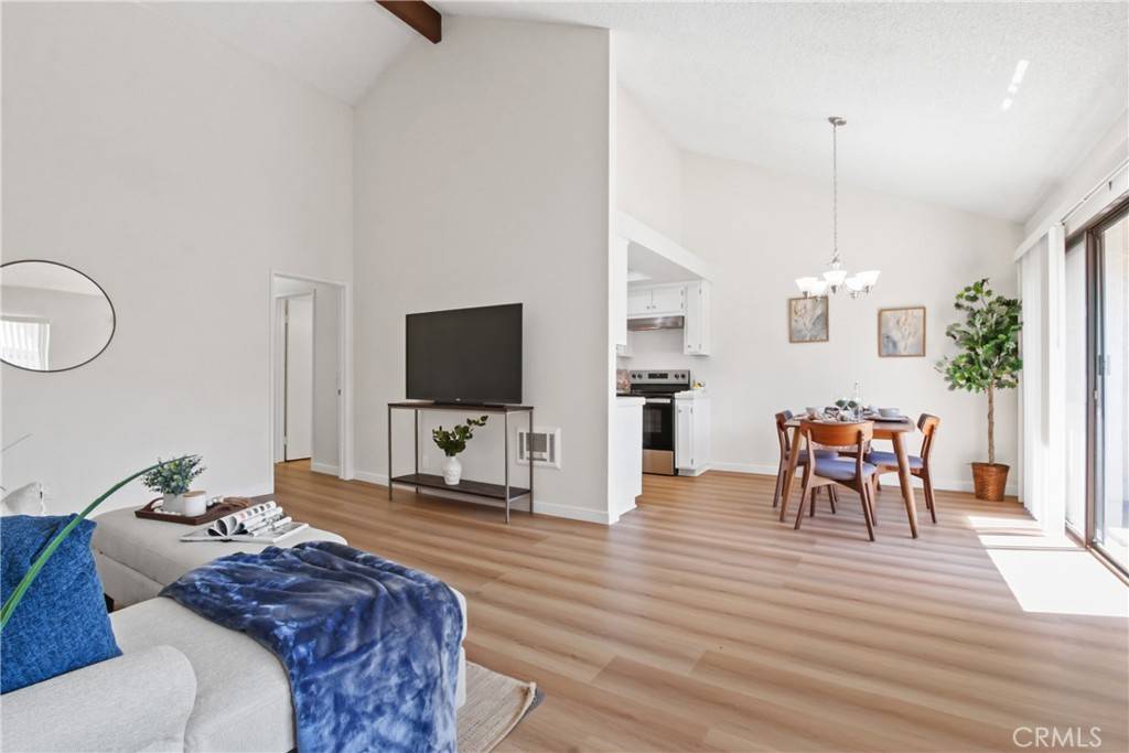 Gardena, CA 90247,15000 Halldale AVE #206