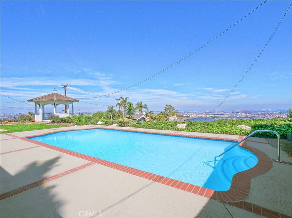 Rancho Palos Verdes, CA 90275,2636 Sunnyside Ridge RD