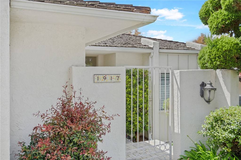 Palos Verdes Estates, CA 90274,1917 Via Estudillo