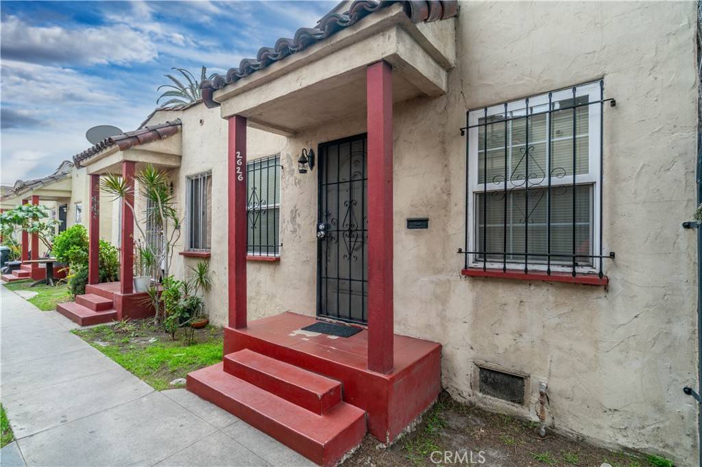 Los Angeles, CA 90065,2626 Idell ST