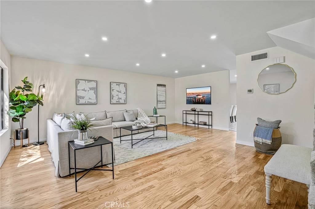 San Pedro, CA 90732,1725 Westmont DR