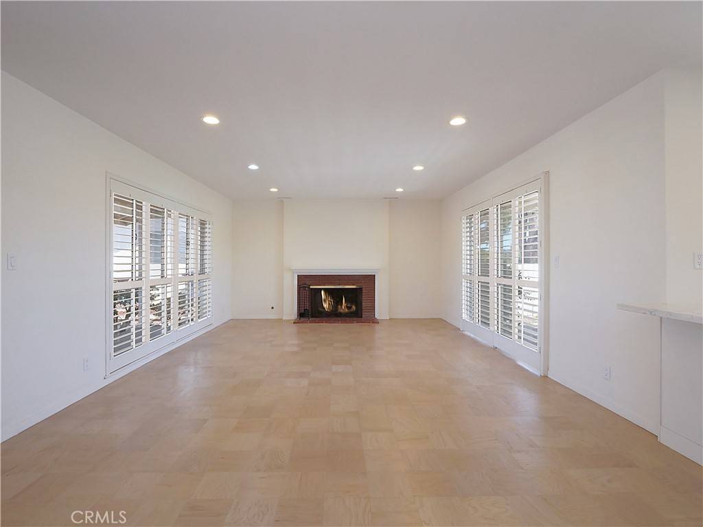 Rancho Palos Verdes, CA 90275,27665 Longhill DR