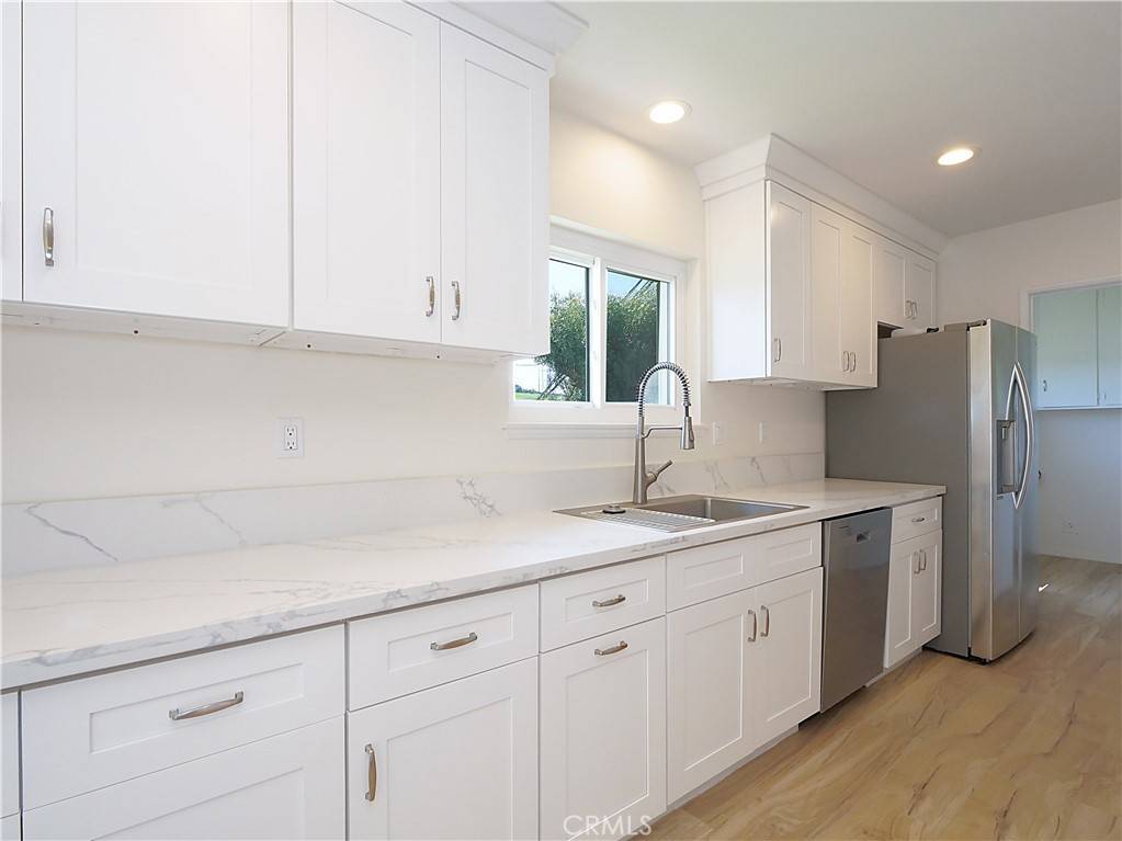 Rancho Palos Verdes, CA 90275,27665 Longhill DR