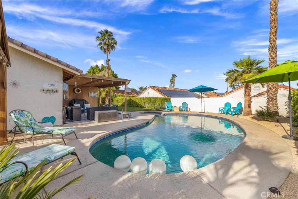 Palm Desert, CA 92211,43590 Warner TRL
