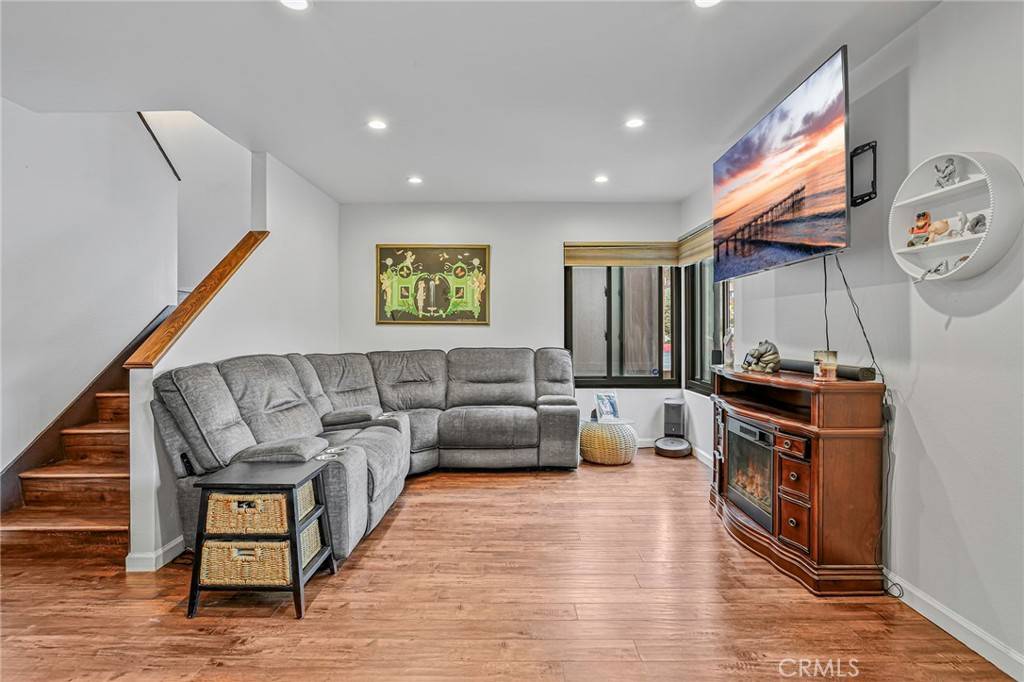 San Pedro, CA 90732,1642 Dalmatia DR