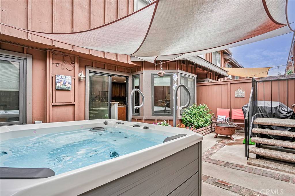 San Pedro, CA 90732,1642 Dalmatia DR
