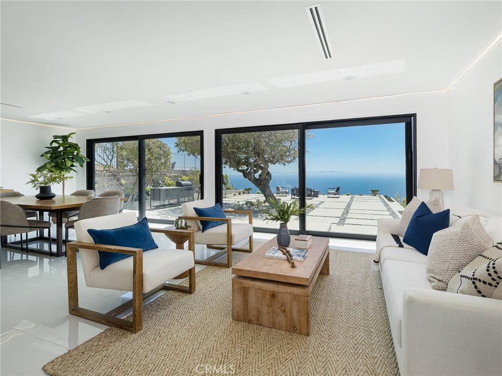 Rancho Palos Verdes, CA 90275,30414 Ganado DR