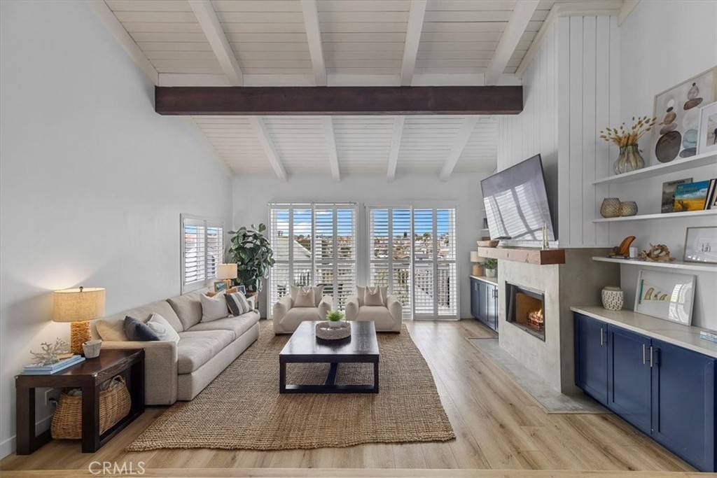 Redondo Beach, CA 90278,1736 Harper AVE