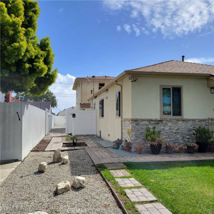 Torrance, CA 90504,17306 Wilkie AVE