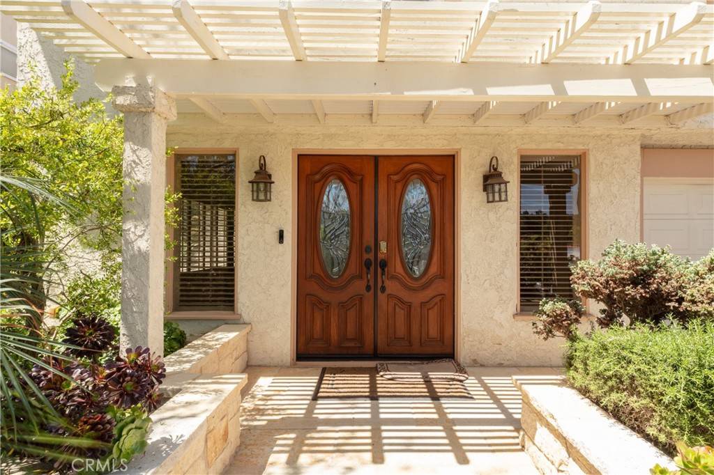 Palos Verdes Estates, CA 90274,2225 Via Alamitos