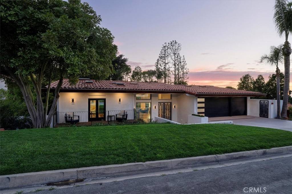 Palos Verdes Estates, CA 90274,1325 Via Gabriel