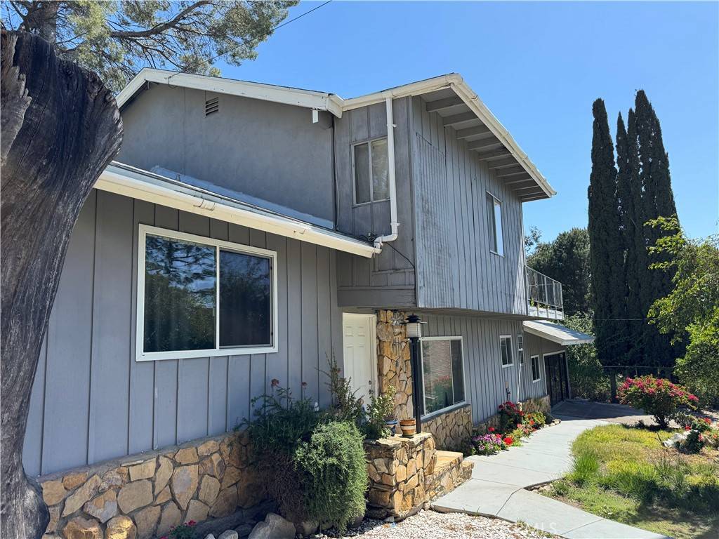 Glendale, CA 91214,4922 Lowell AVE