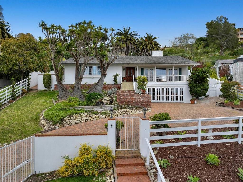 Palos Verdes Estates, CA 90274,1616 Espinosa Circle