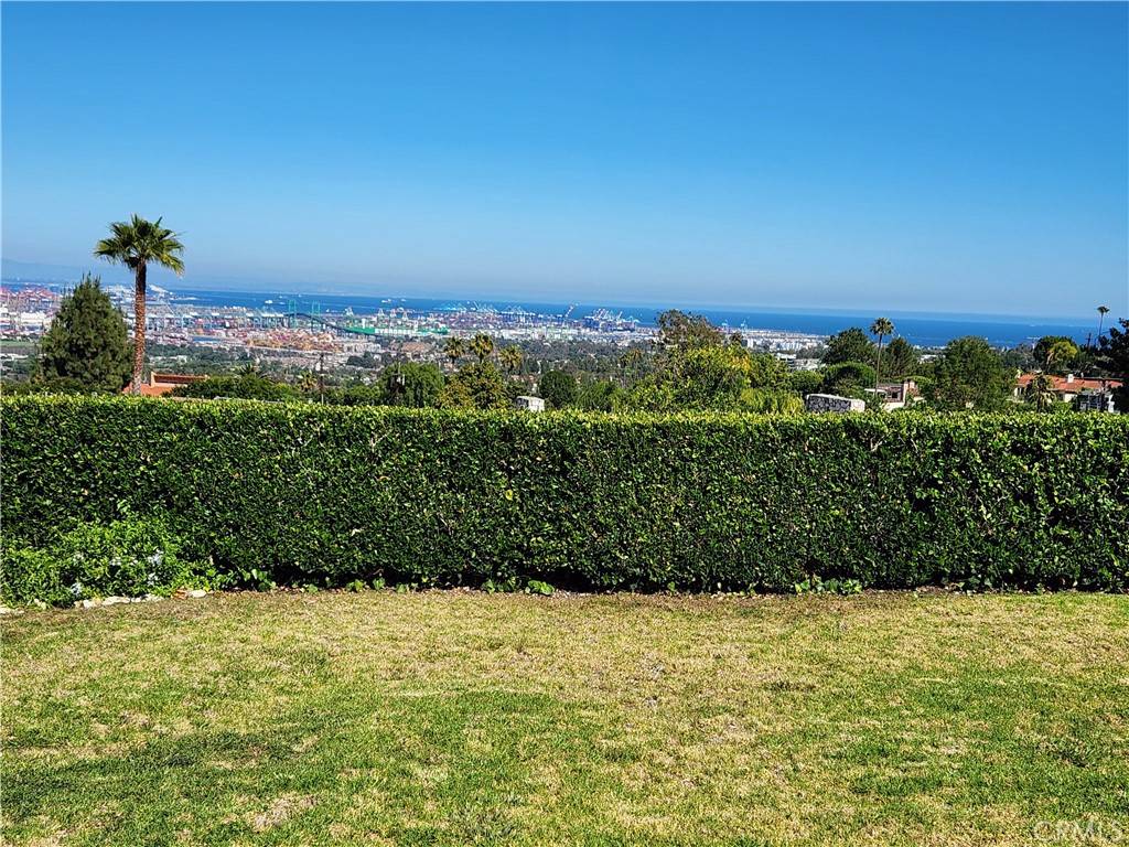 Rancho Palos Verdes, CA 90275,27846 Palos Verdes DR E