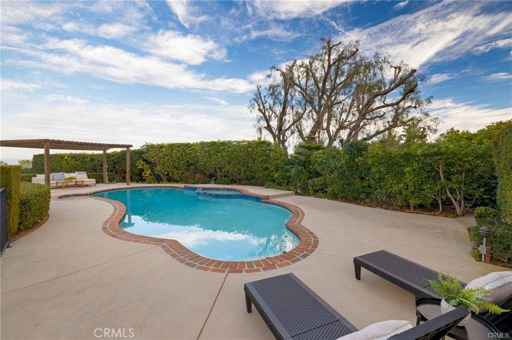 Rancho Palos Verdes, CA 90275,27846 Palos Verdes DR E