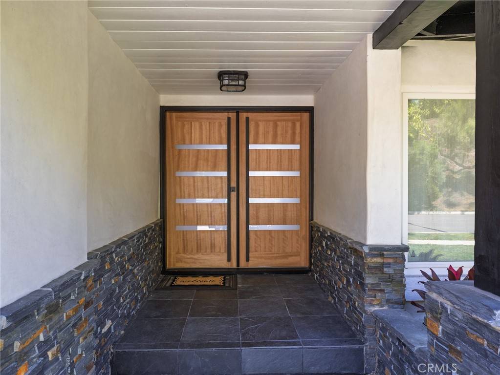 Rancho Palos Verdes, CA 90275,3504 Hightide DR