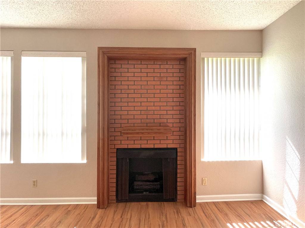 Torrance, CA 90503,2563 Plaza Del Amo #304