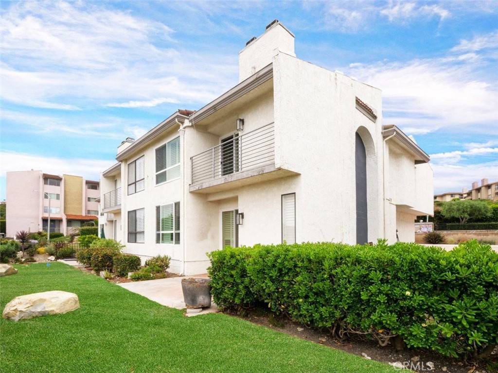 Rancho Palos Verdes, CA 90275,29632 Island View DR