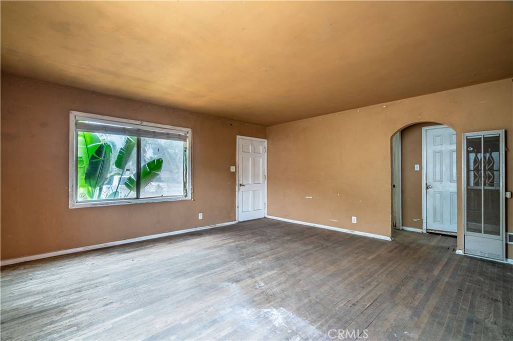 Arleta, CA 91331,13500 Goleta ST