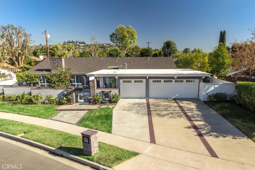 North Tustin, CA 92705,1161 Castlegate LN