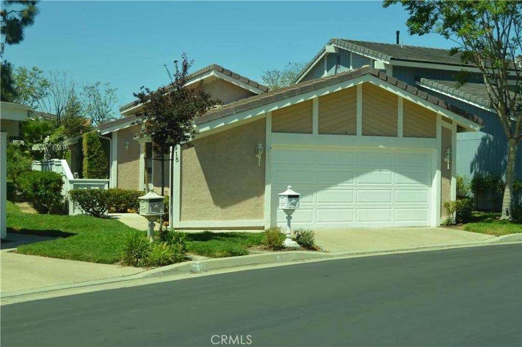 Anaheim Hills, CA 92807,915 S Park Rim CIR