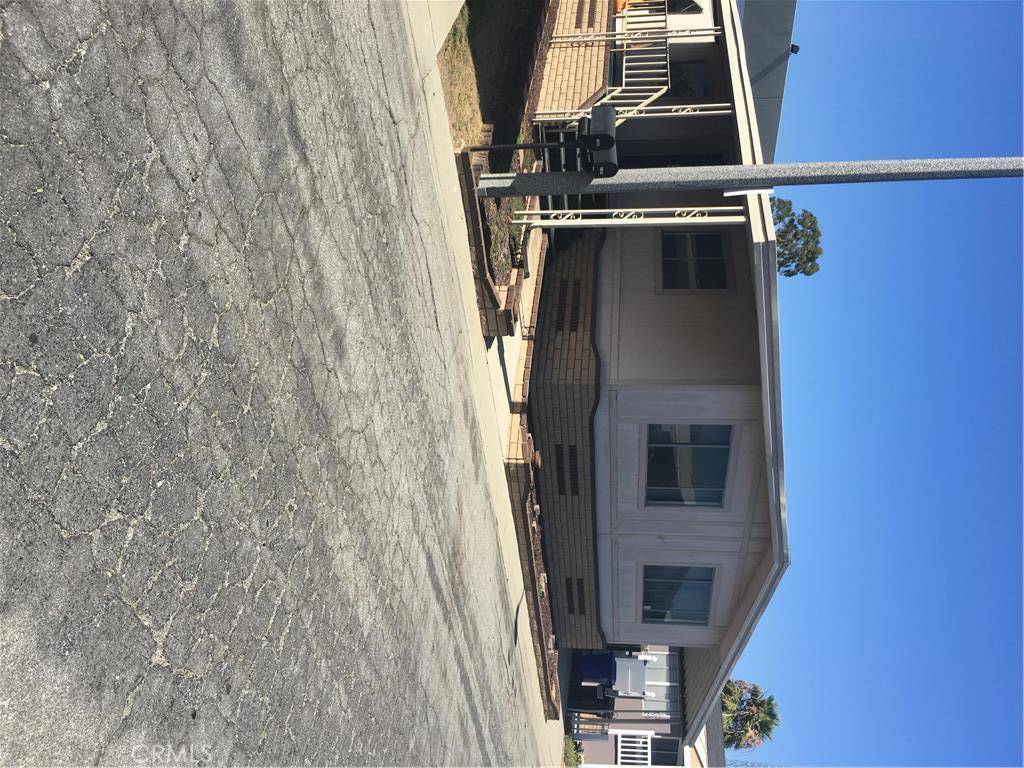 Rancho Dominguez, CA 90220,19009 S Laurel Park RD #18