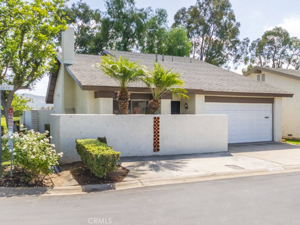 Yorba Linda, CA 92886,20052 Pineville CT #60