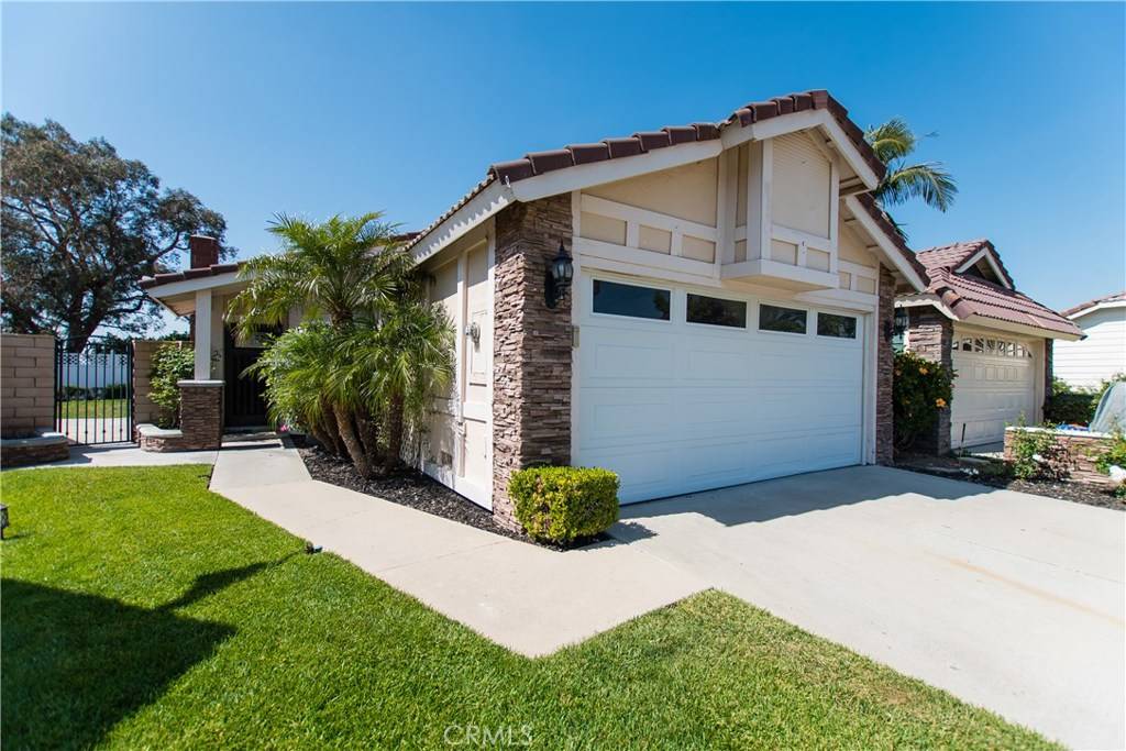 Anaheim Hills, CA 92808,8451 E Saratoga ST