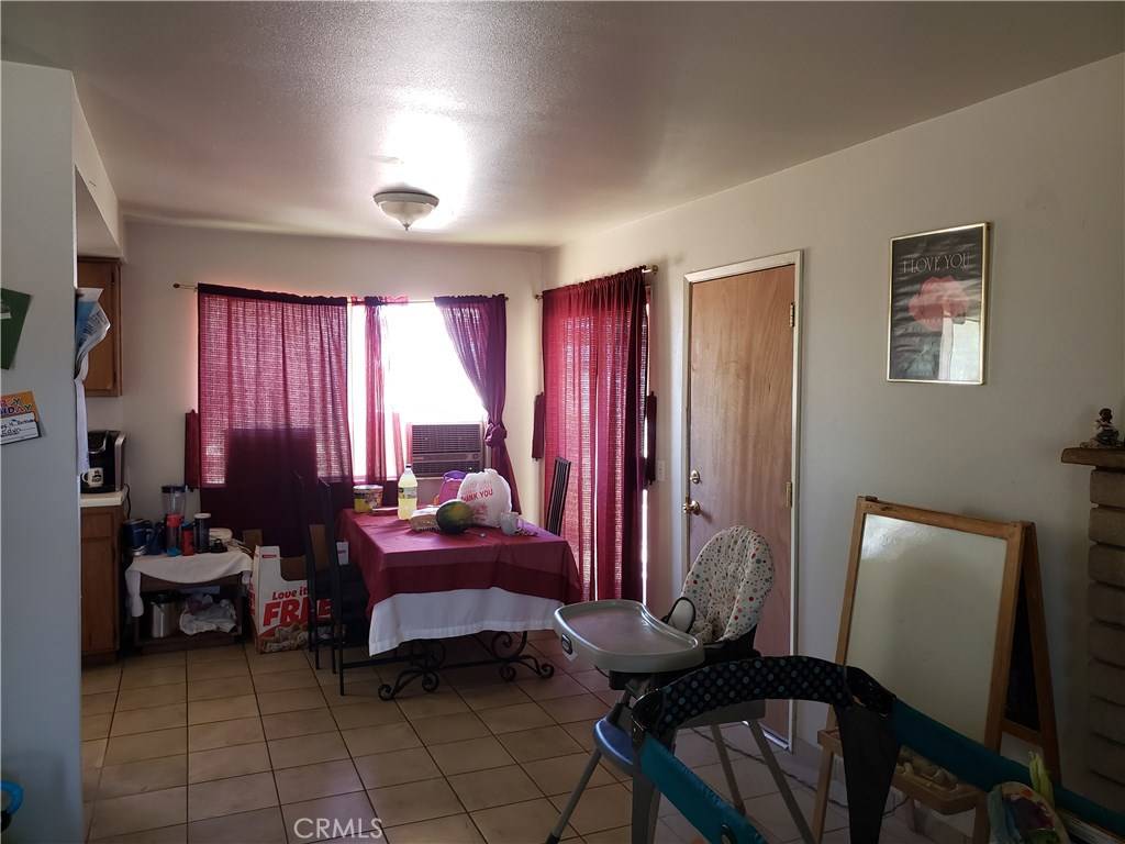 Lake Los Angeles, CA 93535,41341 158th ST E