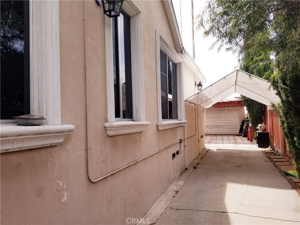 Cudahy, CA 90201,4438 Clara ST