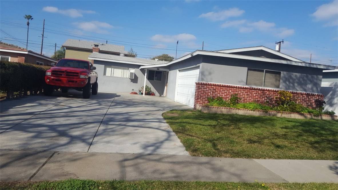 Santa Ana, CA 92701,802 N Mantle LN