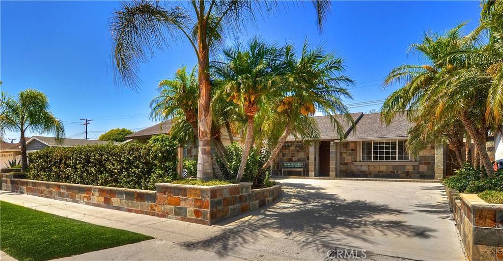 Huntington Beach, CA 92647,6221 Albion DR