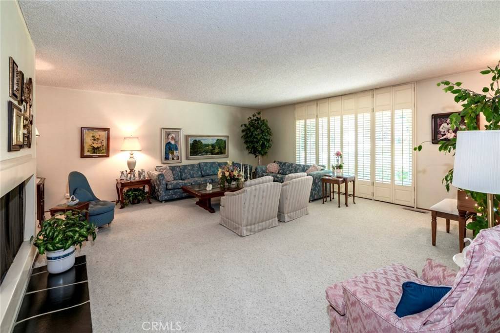 La Habra Heights, CA 90631,190 Eseverri LN