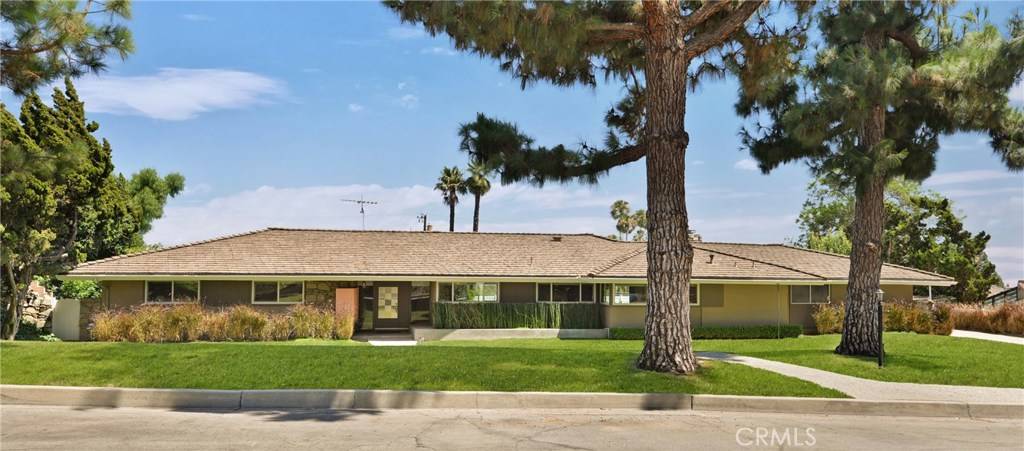 Fullerton, CA 92835,2400 Terraza PL