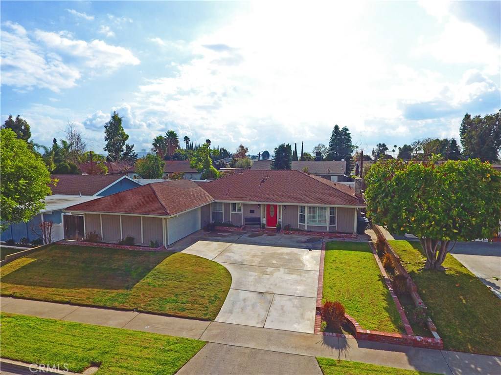 Yorba Linda, CA 92886,17332 Meadowview DR