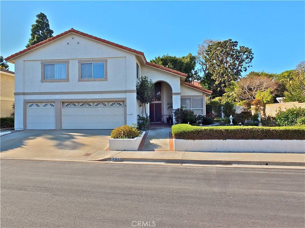 Long Beach, CA 90815,721 Pepper Tree LN