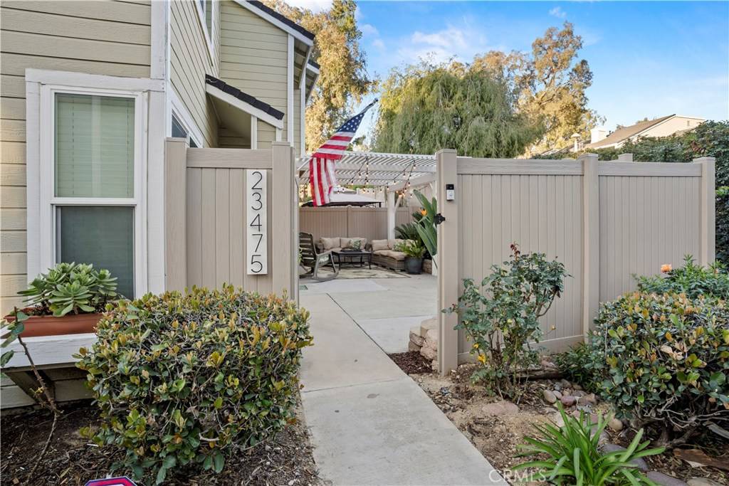 Yorba Linda, CA 92887,23475 Plymouth CT #166