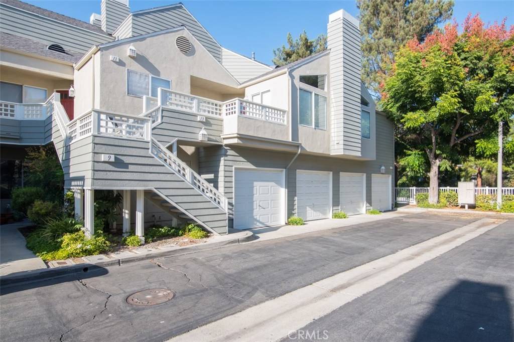 Aliso Viejo, CA 92656,13 Stoneglen #72