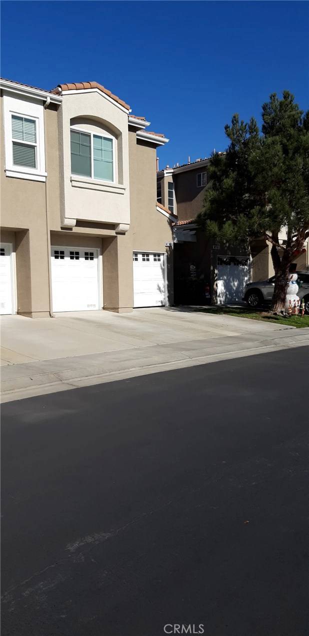 Placentia, CA 92870,1409 Zehner WAY