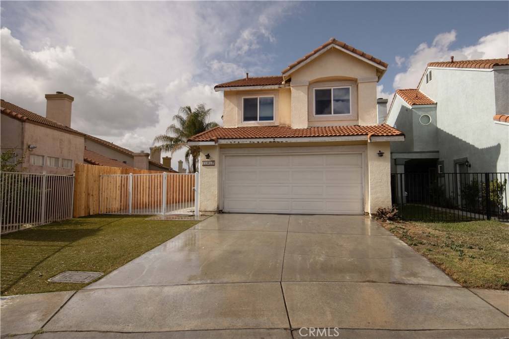 Fontana, CA 92337,11816 Cardinal CT