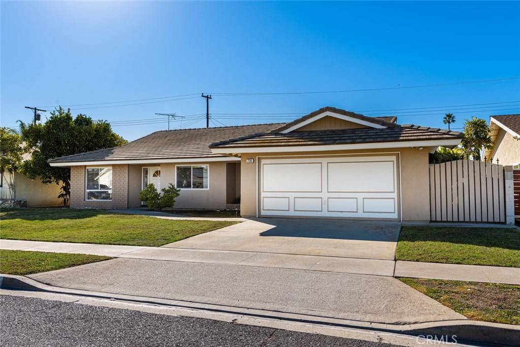 Placentia, CA 92870,730 LUTE AVE