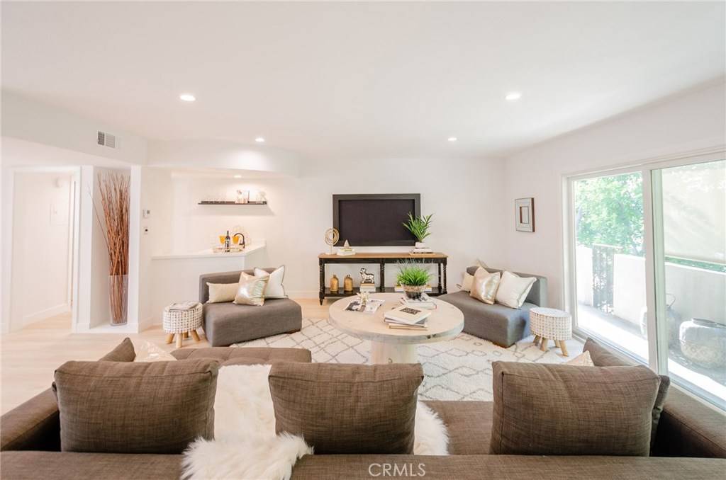 Toluca Lake, CA 91602,4445 Cartwright AVE #308