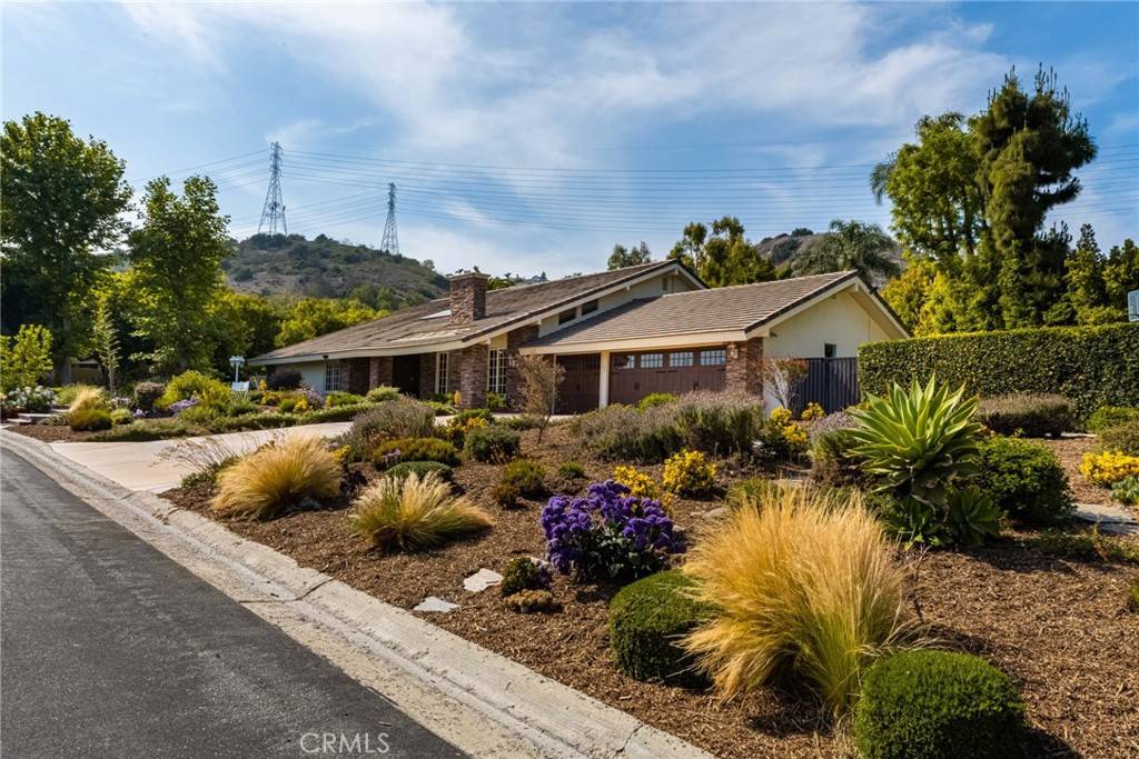 Villa Park, CA 92861,18711 Rosenau DR