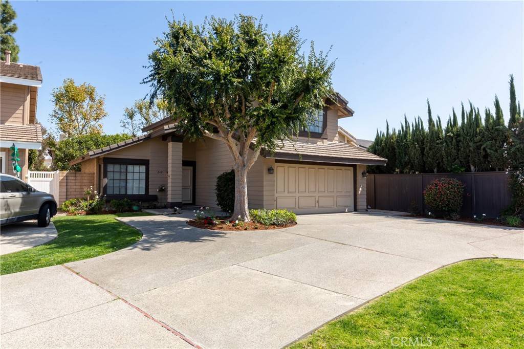 Brea, CA 92821,240 Waterwheel LN