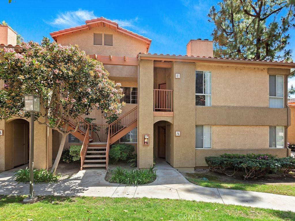 Yorba Linda, CA 92887,5025 Twilight Canyon RD #32E