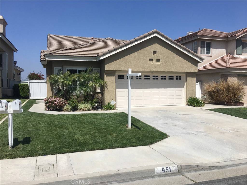 Anaheim Hills, CA 92808,951 S FIREFLY DR